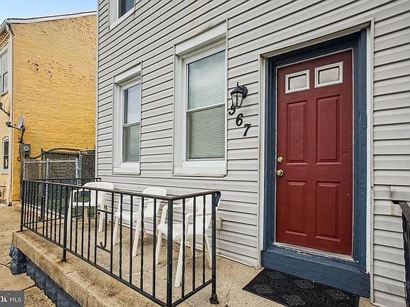 2nd image of 567 Rockland St