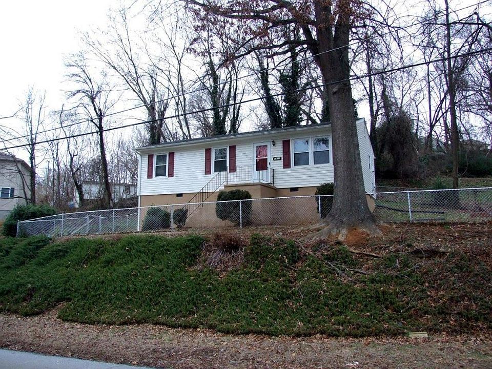1st image of 1402 Templeton Ave NE