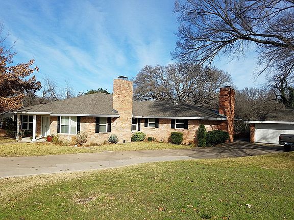 2nd image of 7408 Brentwood Cir