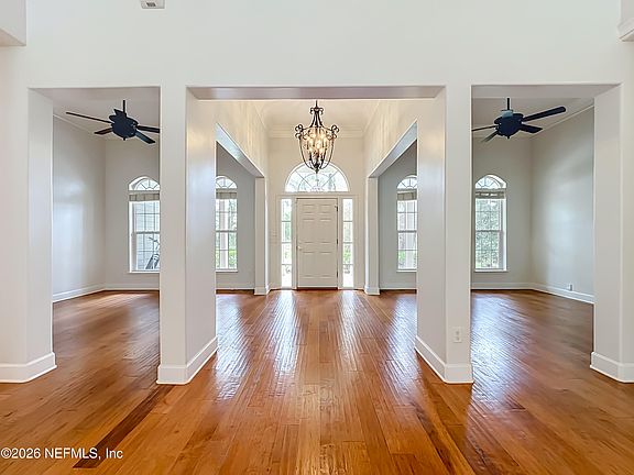 4th image of 1024 NEPTUNE Lane
