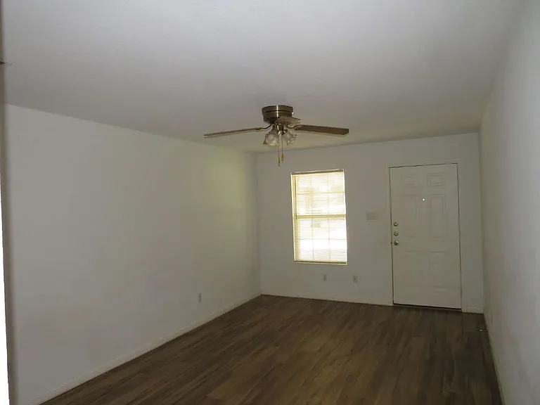 1623 Pontotoc Trce #A — Photo 4