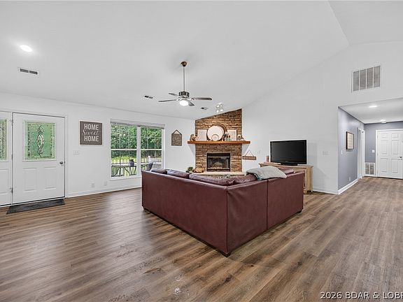 2nd image of 167 Cinnamon Ridge Dr