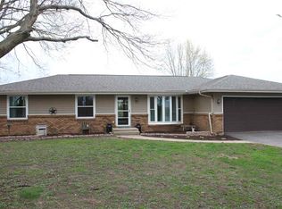 4484 E Walden Rd, Byron, IL 61010