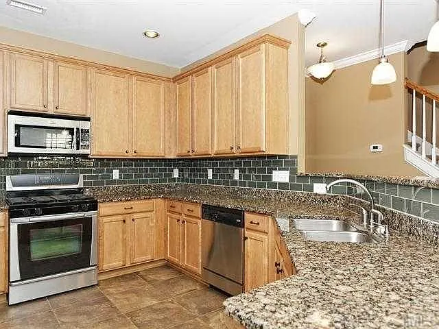 518 War Admiral Ct — Photo 8