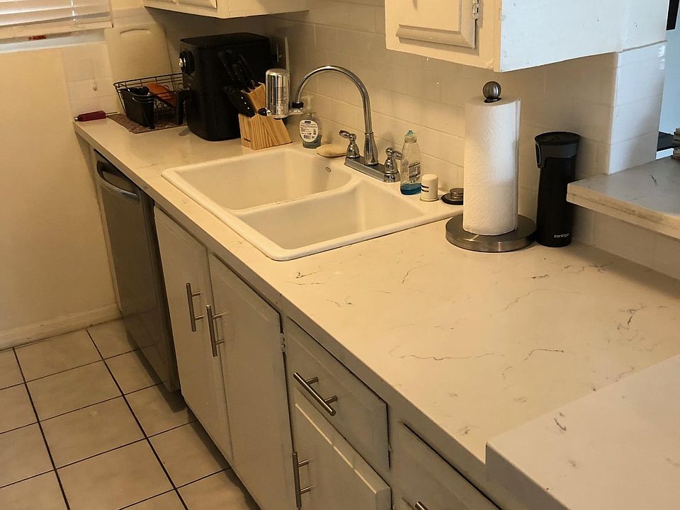 1st image of 1248 Barry Ave #8