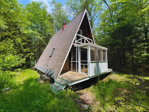 20 Lemeuls Road, Bristol, ME 04558