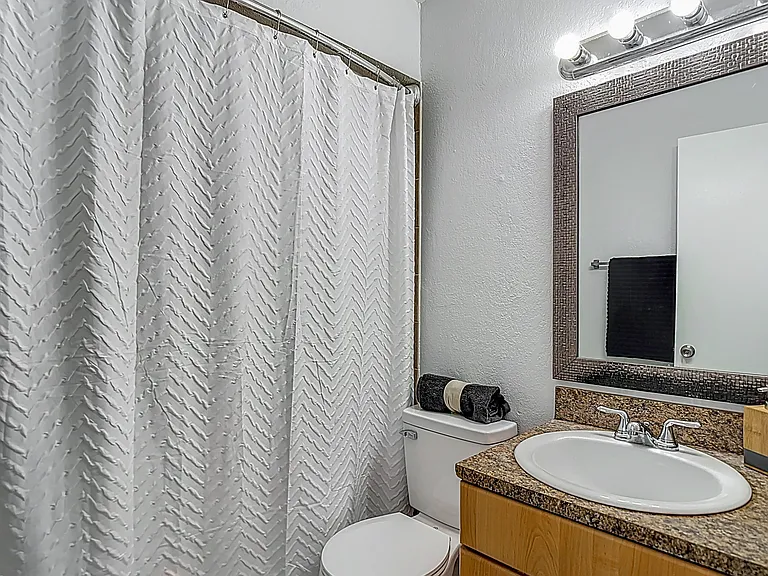 21032 Voyager Blvd #8 — Photo 17