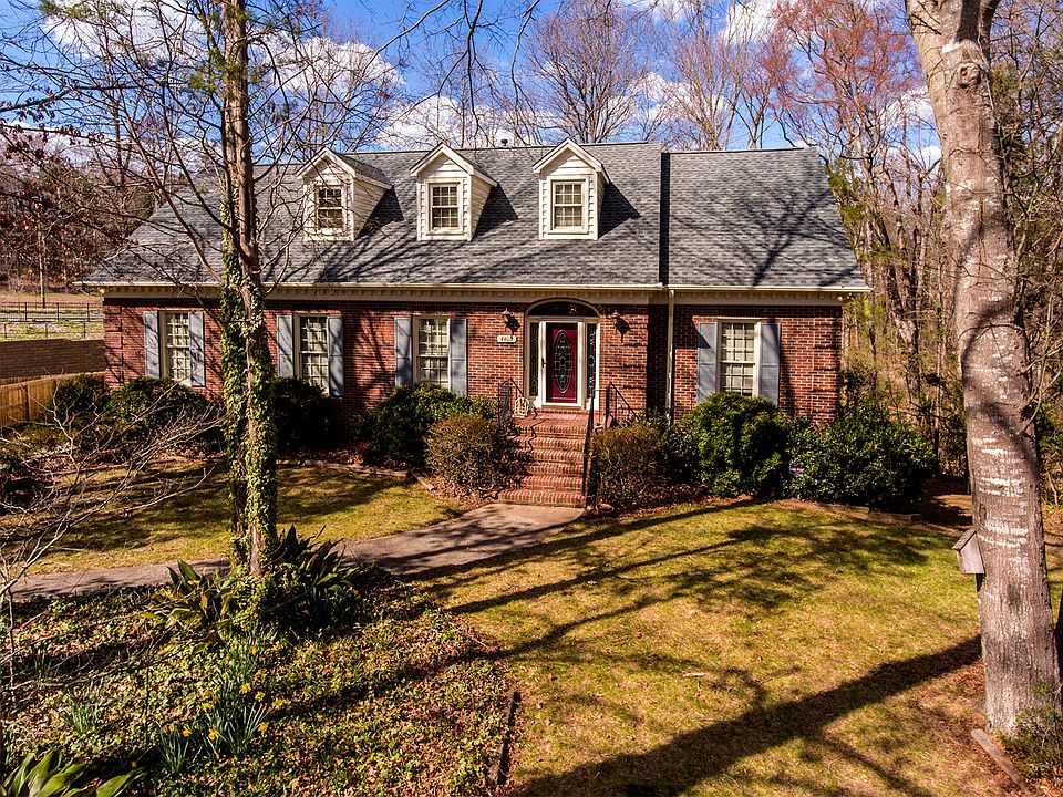 1st image of 4400 Pebble Pond Dr