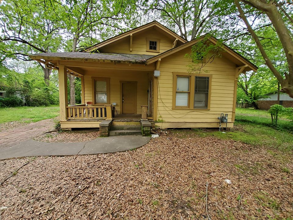 1st image of 1511 Camille St