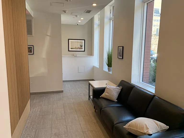 7 E Springfield St #2B — Photo 22