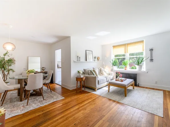35-10 192 Street #D2, Flushing, NY 11358