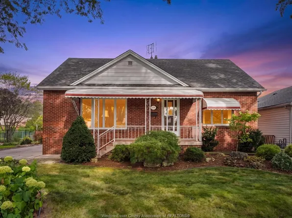 2566 Tourangeau Rd, Windsor, ON N8W 4N9