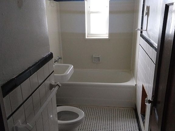 2nd image of 927 Central Ave #3