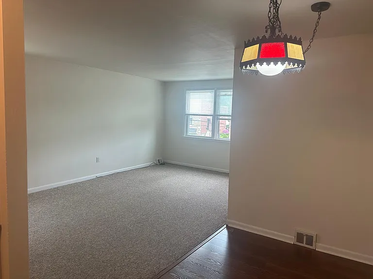 592 Livezey St #2 — Photo 6