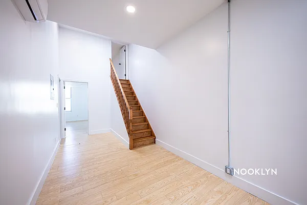 Rented by Oxford Property Group | media 29