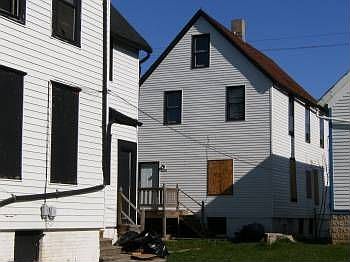 2nd image of 2326 W Galena St