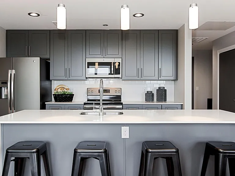 65 E Elizabeth Ave — Photo 3