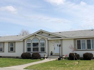 1665 SE Hickory Ct, College Place, WA 99324