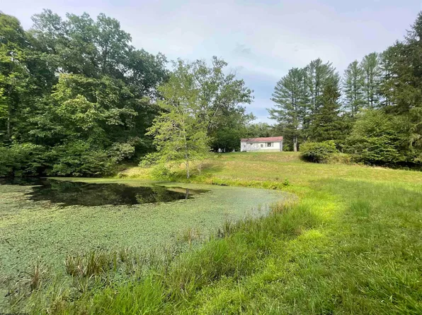 6534 Victory Ave, Grafton, WV 26354