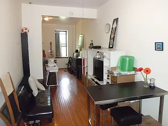 Rented by Maximus Realty Group