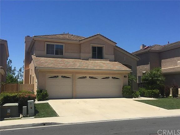 2nd image of 27 Blackbird Ln
