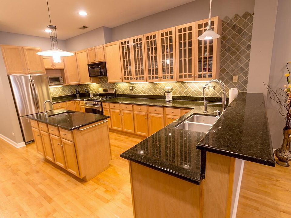 1st image of 351 W Chicago Ave #3W