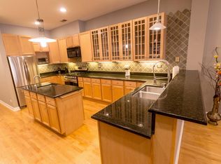 351 W Chicago Ave #3W, Chicago, IL 60654