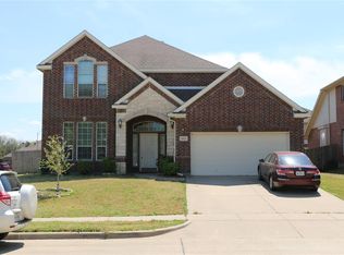 5815 Windy Meadow Ln, Grand Prairie, TX 75052