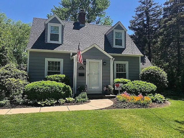 210 W Prairie Ave photo 1