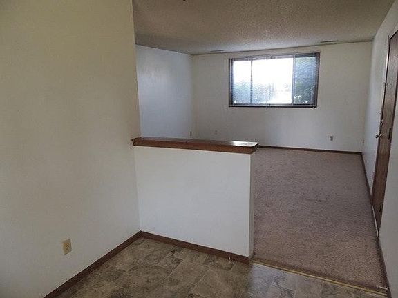 5th image of 938 Boston Way #3