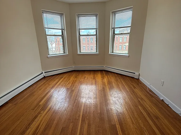 64 Brighton Ave #306D — Photo 2