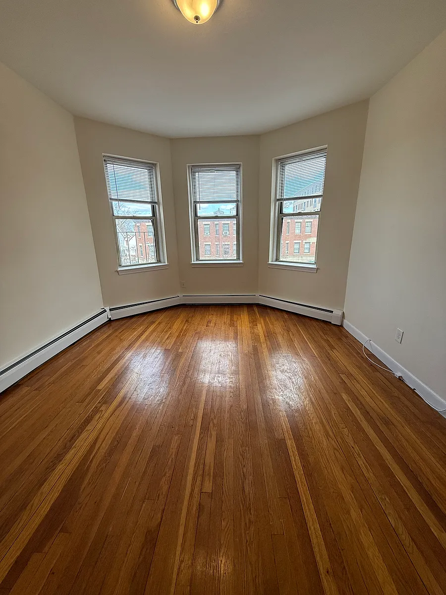 Building Photo - 64 Brighton Ave #306D