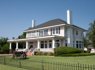 209 S Hancock St, Henrietta, TX 76365