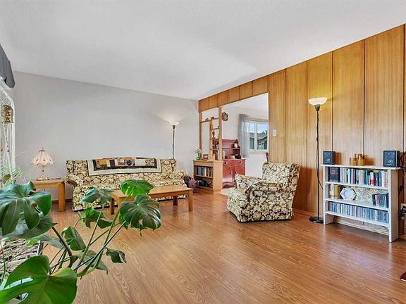 3rd image of 5028 E 58th St