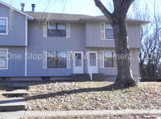 502 NW 3rd St, Blue Springs, MO 64014