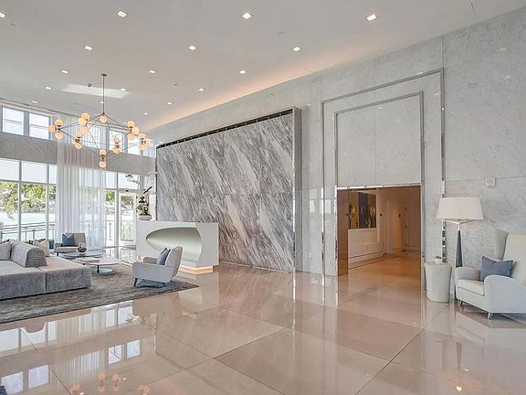 3rd image of 520 W Avenue 703