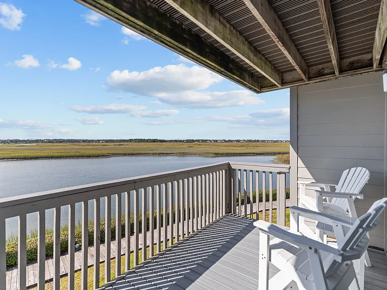2nd floor deck