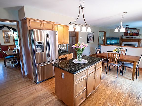 5th image of 1174 Sierra Dr