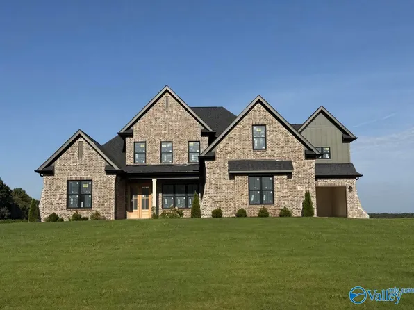 130 Sydney School Way, Hazel Green, AL 35750