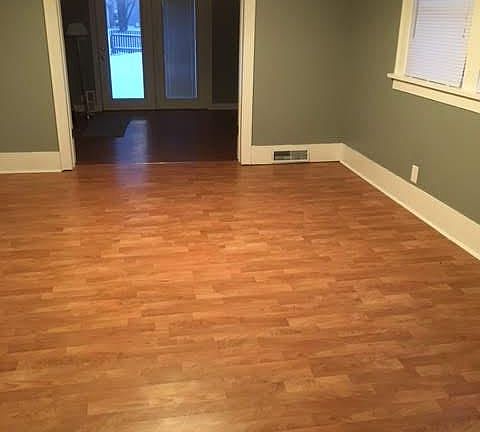 5th image of 942 S Ironwood Dr