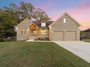 712 Alabama St, Killen, AL 35645