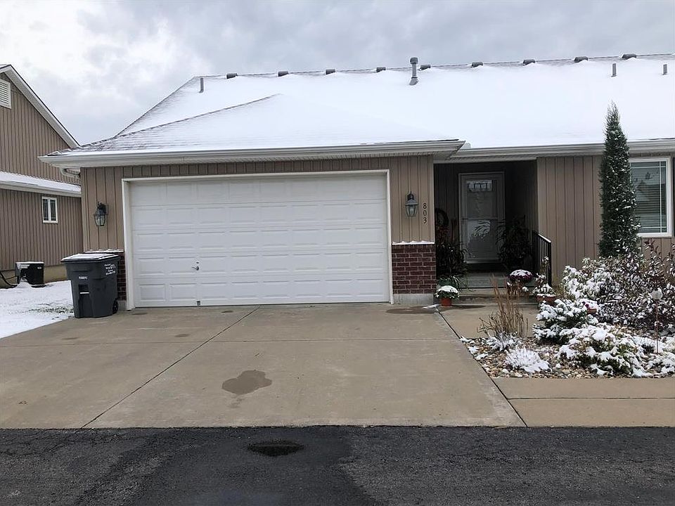 2nd image of 803 Sugarland Dr