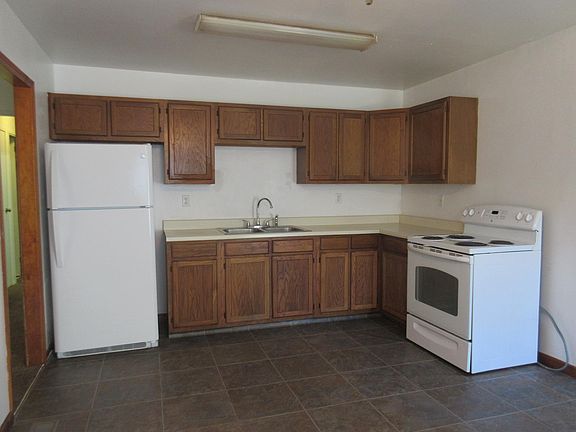 2nd image of 3301 Welch Dr