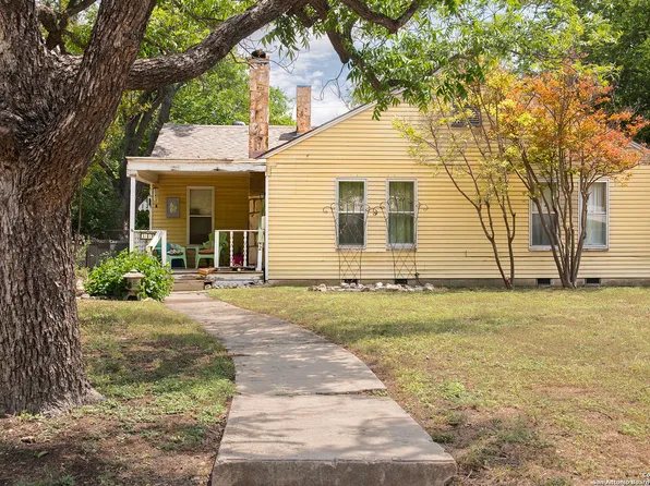 342 W Main St, Kerrville, TX 78028