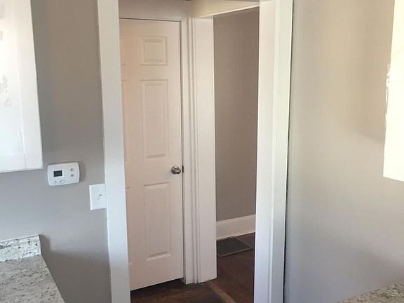 4th image of 2110 Drex Ave #3