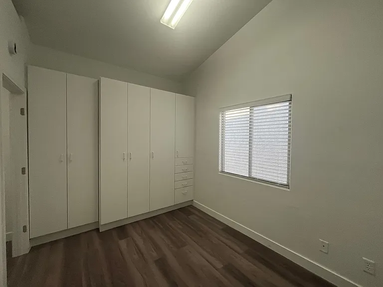 3816 Waynesvill St — Photo 53
