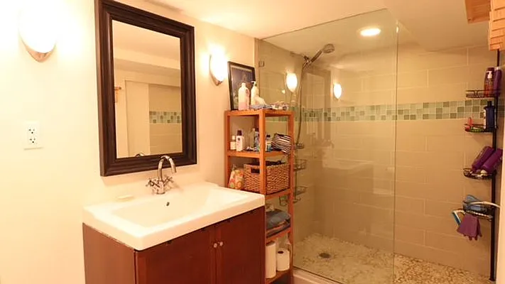 Rented by Compass | media 12