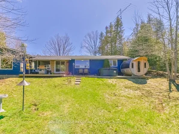 284 Kawartha Hideaway Rd, Trent Lakes, ON K0L 1J0