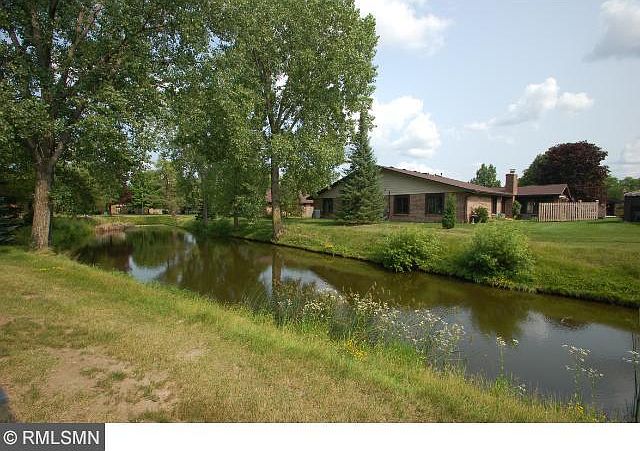2nd image of 1235 Black Oaks Ln N