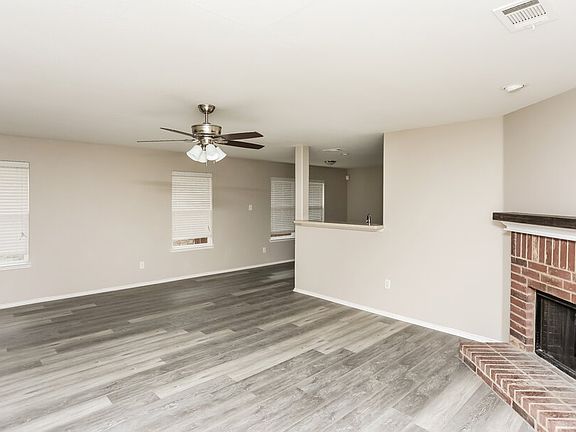 3rd image of 5716 Mountain Bluff Dr